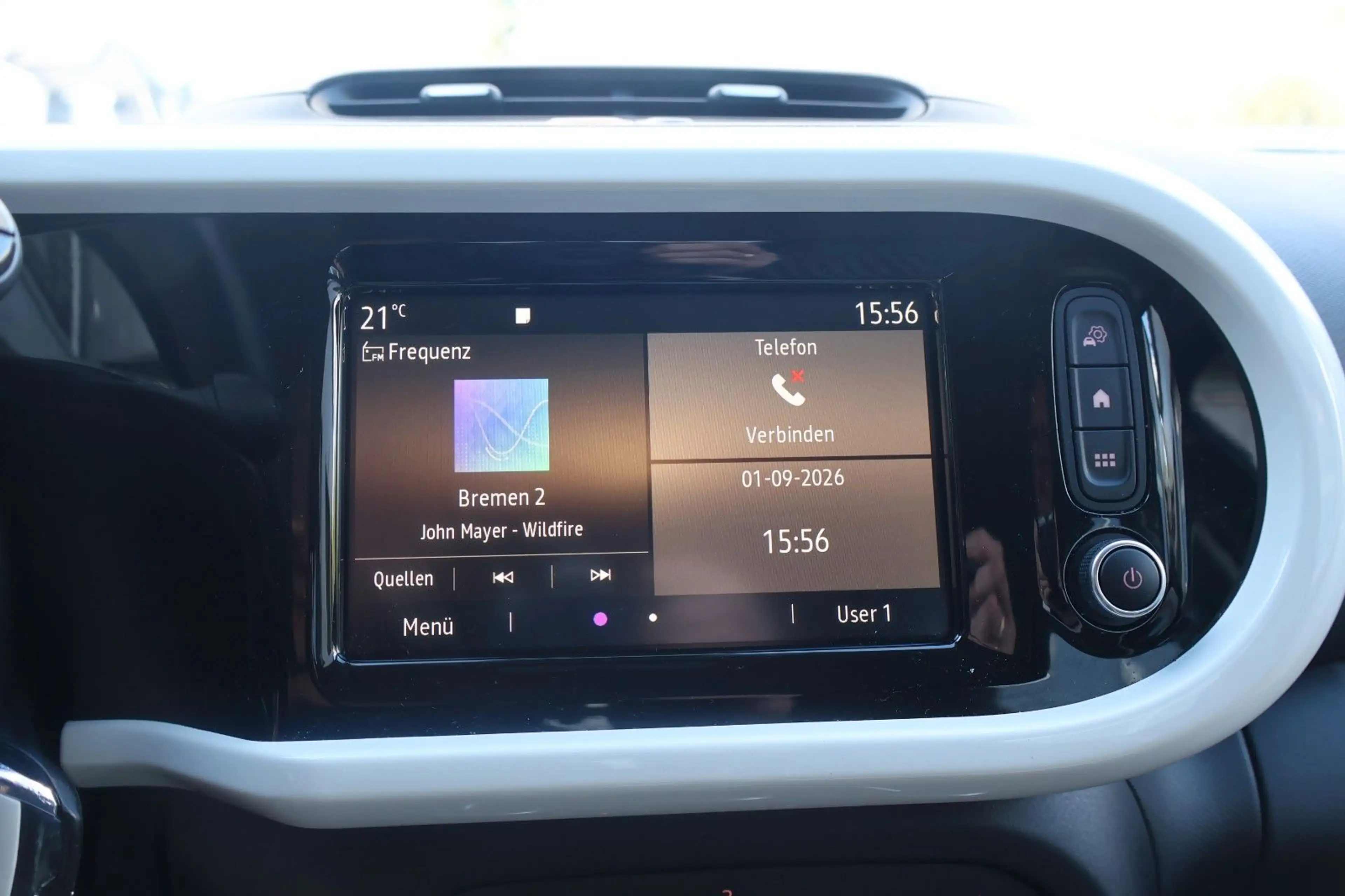 Renault Twingo Intens  Apple CarPlay/Tüv neu — photo 19