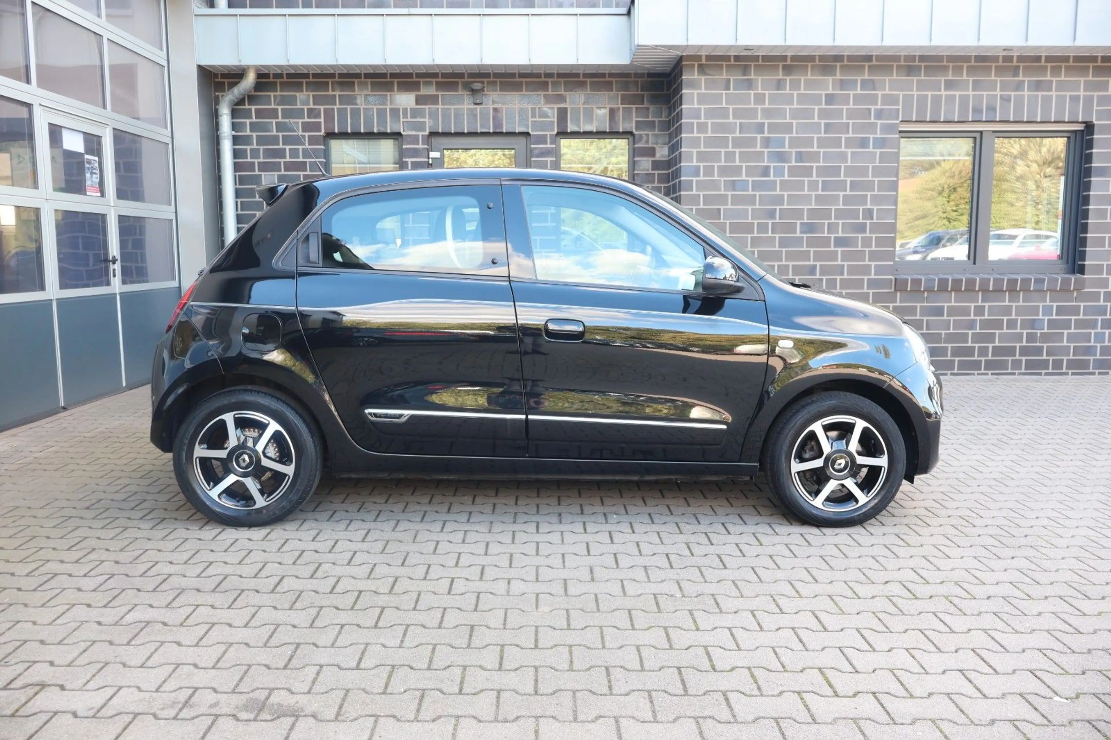 Renault Twingo Intens  Apple CarPlay/Tüv neu — photo 3