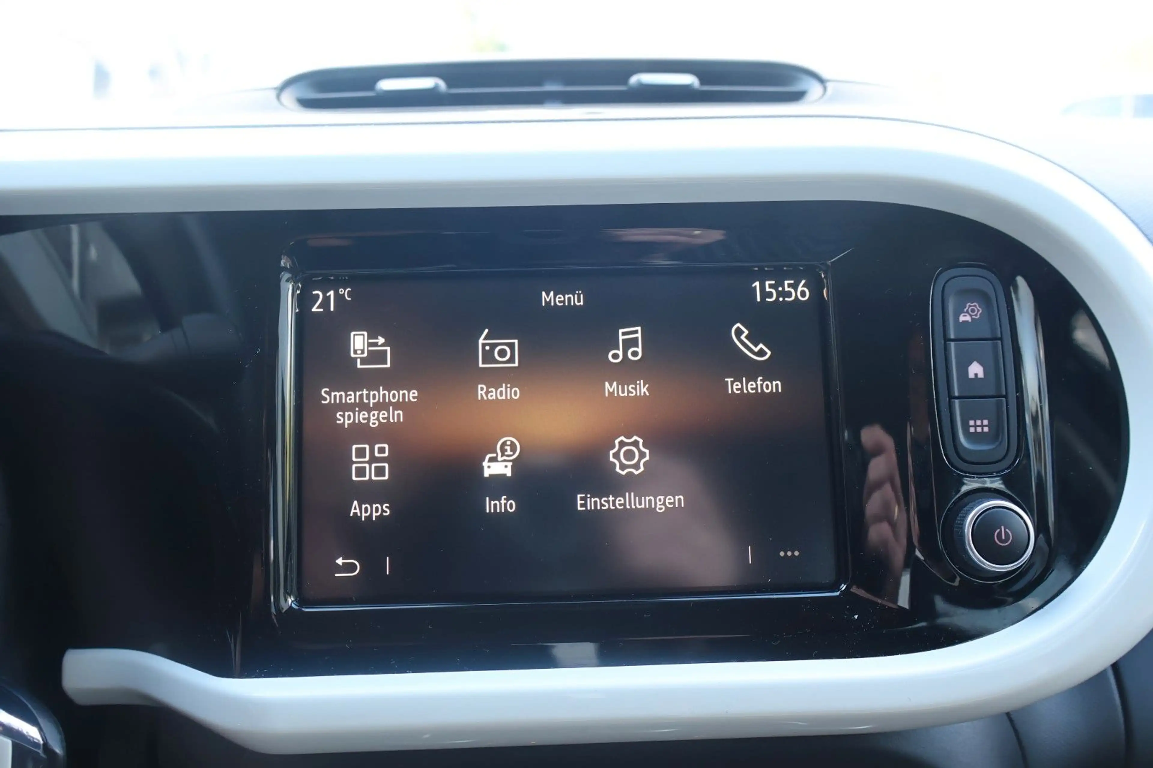 Renault Twingo Intens  Apple CarPlay/Tüv neu — photo 20