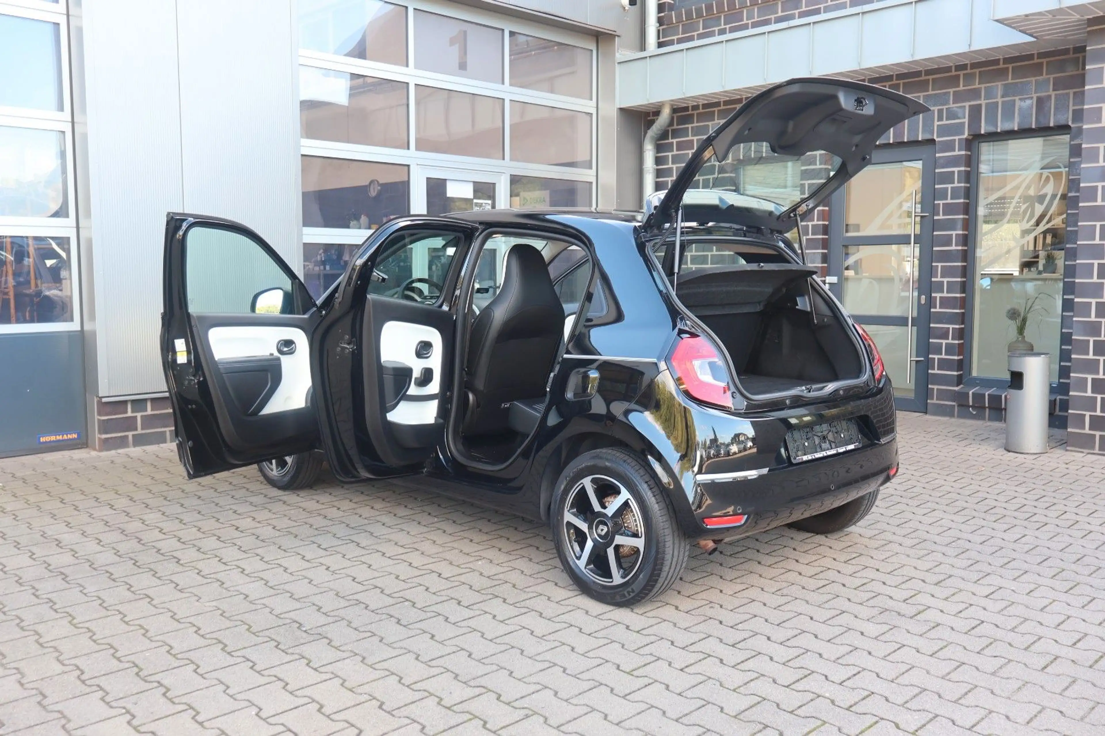 Renault Twingo Intens  Apple CarPlay/Tüv neu — photo 30