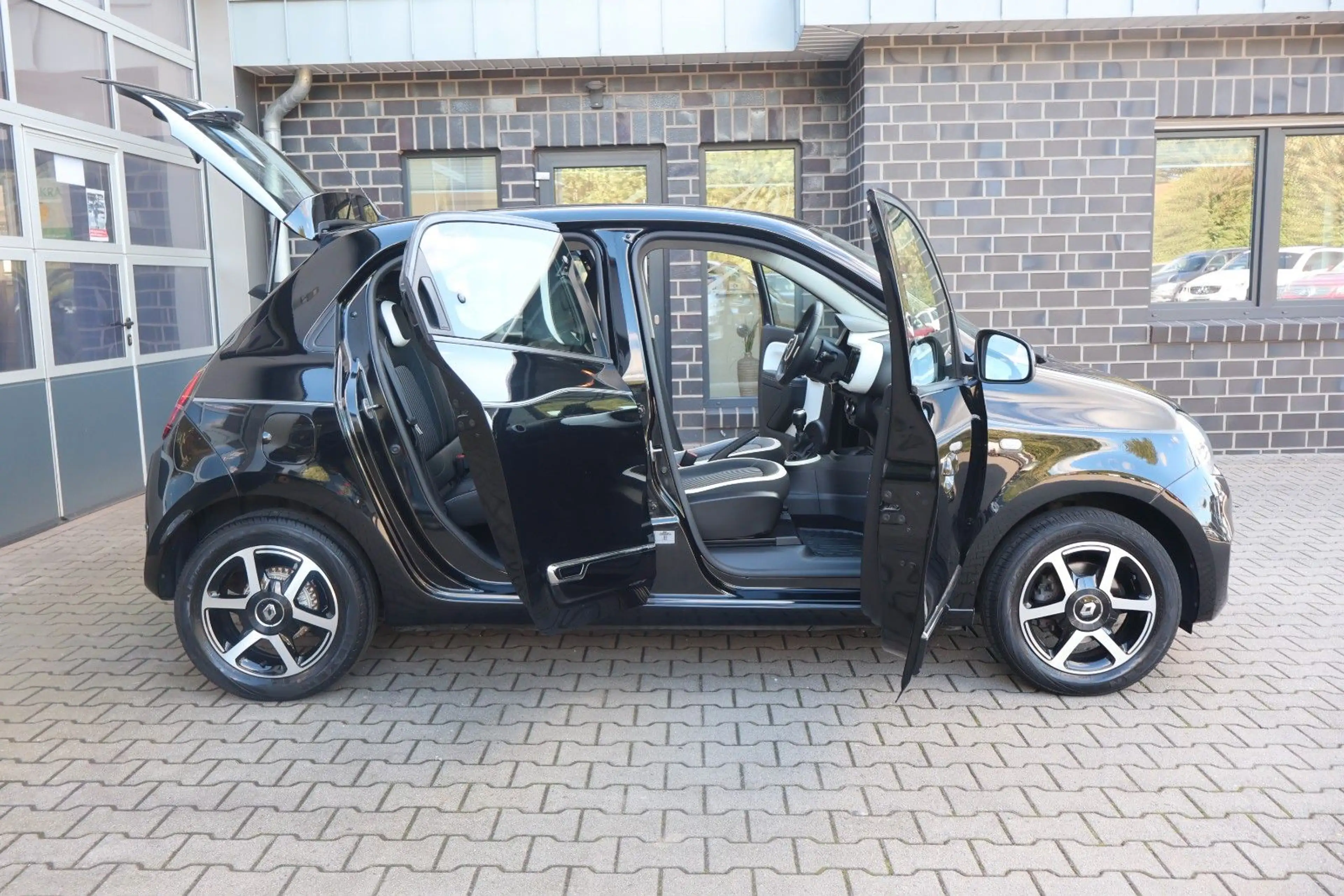 Renault Twingo Intens  Apple CarPlay/Tüv neu — photo 12