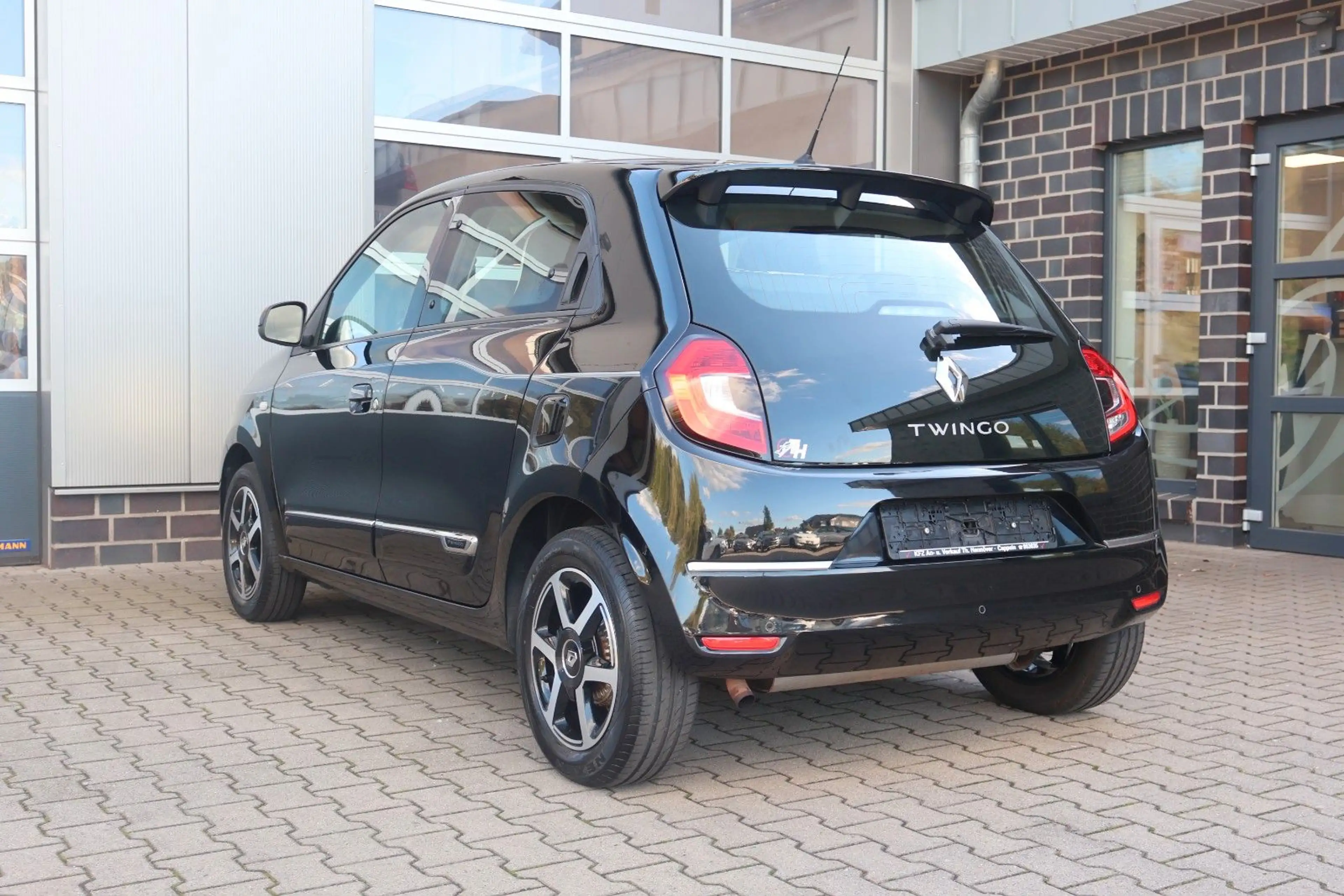 Renault Twingo Intens  Apple CarPlay/Tüv neu — photo 27
