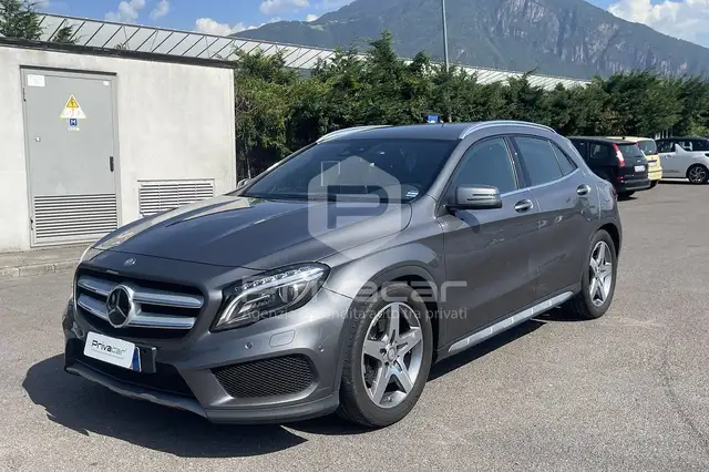 Mercedes-Benz GLA 250 GLA 250 Automatic 4Matic Premium