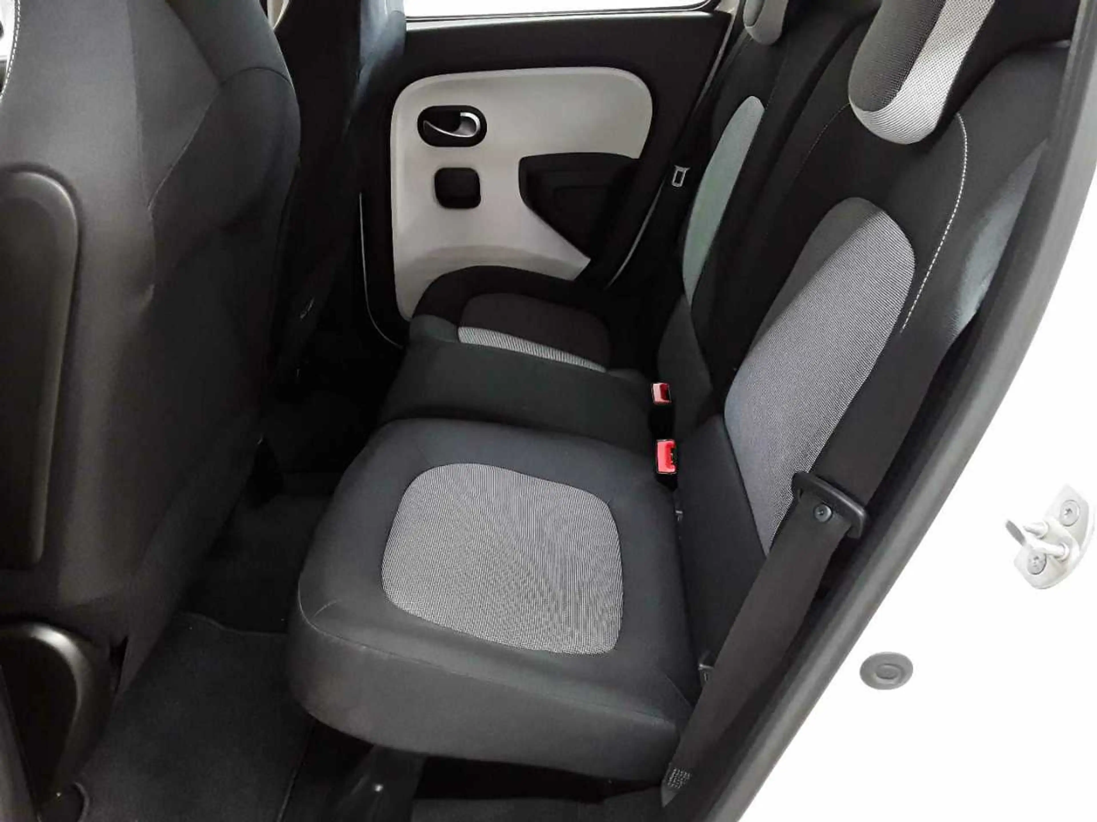 Renault Twingo Twingo Electric ZEN — photo 13