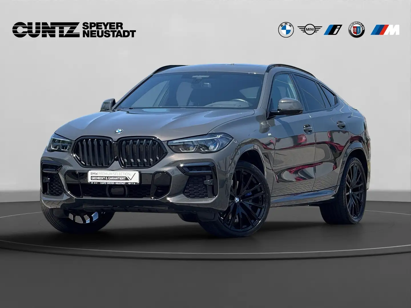 BMW X6 xDrive30d M Sportpaket Panorama Laser IconicGlow S Šedá - 2