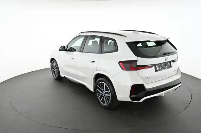 BMW X1 view 9