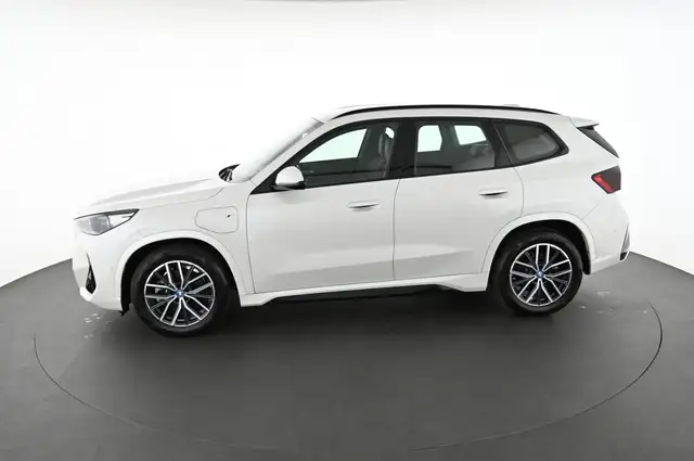 BMW X1 view 5