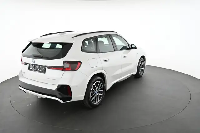 BMW X1 view 2