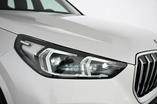 BMW X1 view 15