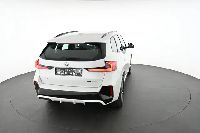 BMW X1 view 12