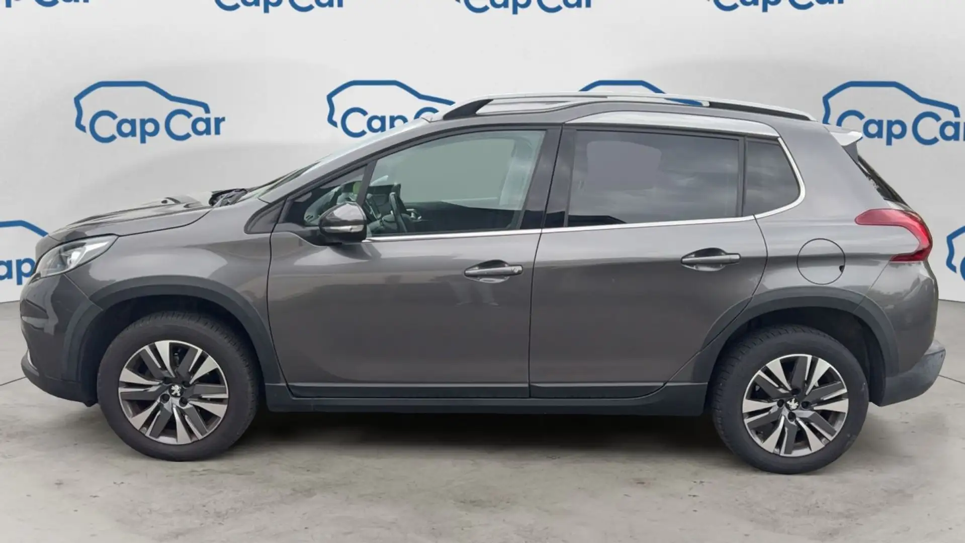 Peugeot 2008 1.5 BlueHDi 100 Allure Business - 2