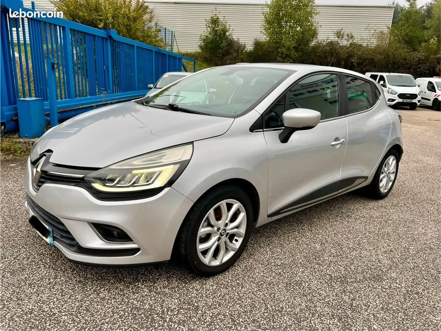 Renault Clio 0.9 TCe Energy Intens Grau - 1