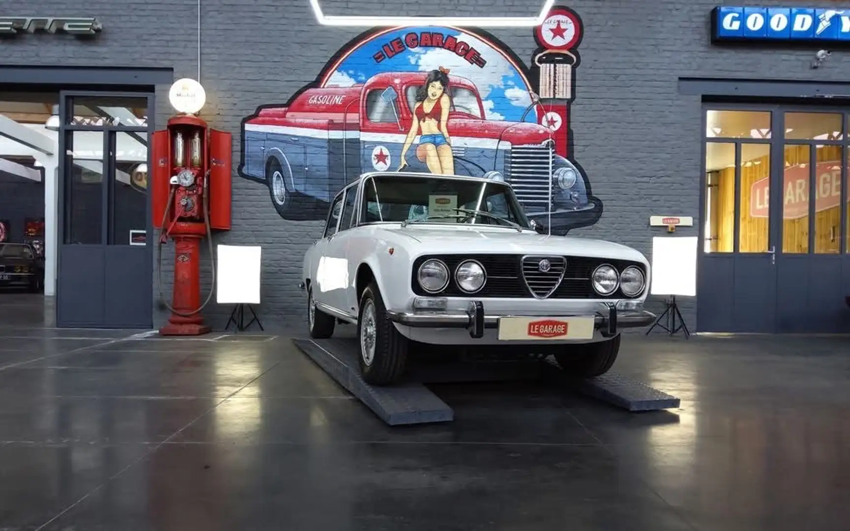 Alfa Romeo 2000 Berline - 2