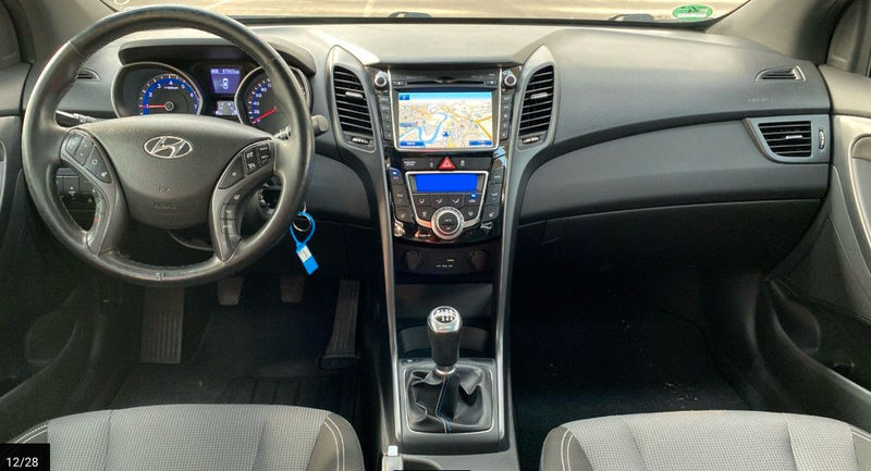 Hyundai i30 1.6 blue Passion Navi Kam. SHZ PDC Pano AHK — photo 5
