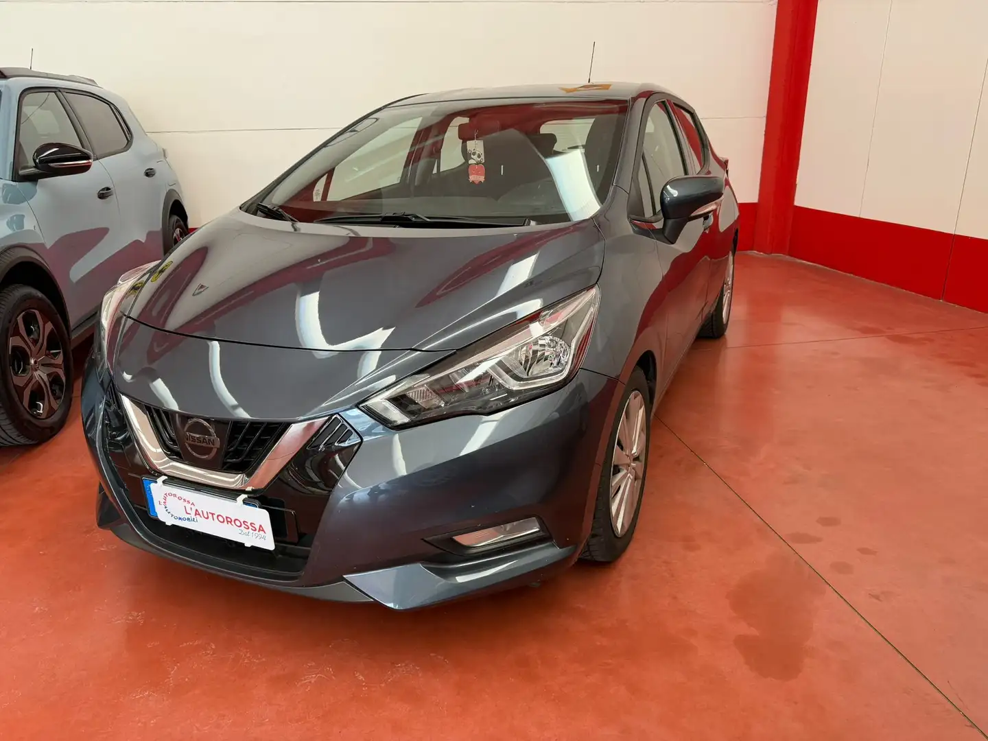 Nissan Micra 1.0 Acenta 100cv Gris - 2