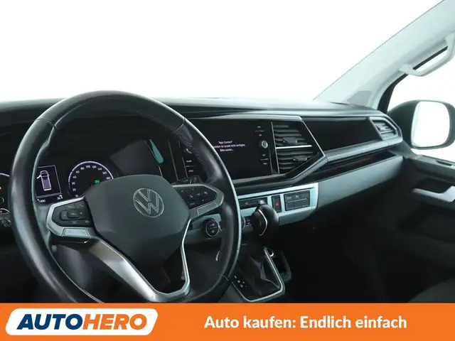 Volkswagen Multivan view 11