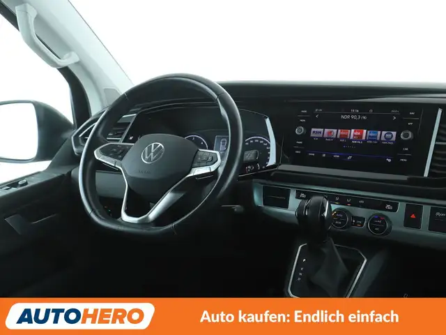 Volkswagen Multivan view 13