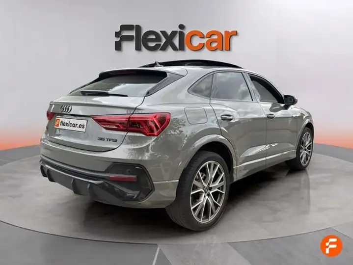 Audi Q3 1.5 Black line 35 TFSI 2025, foto 8