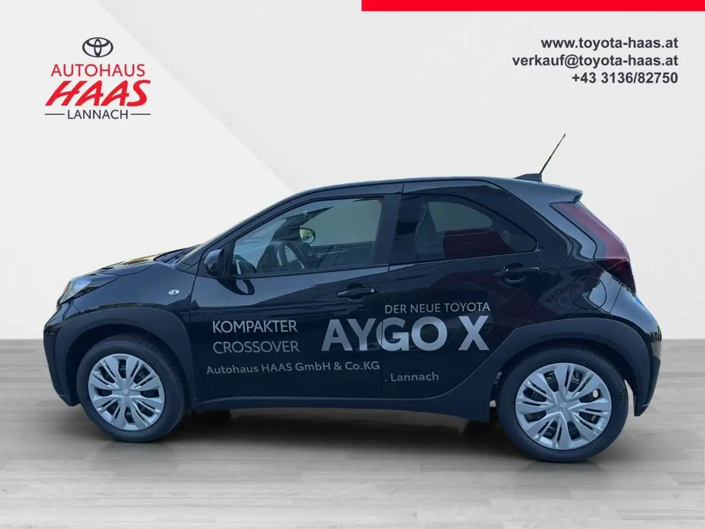 Toyota Aygo X 1,0 VVT-i Play Schwarz - 2