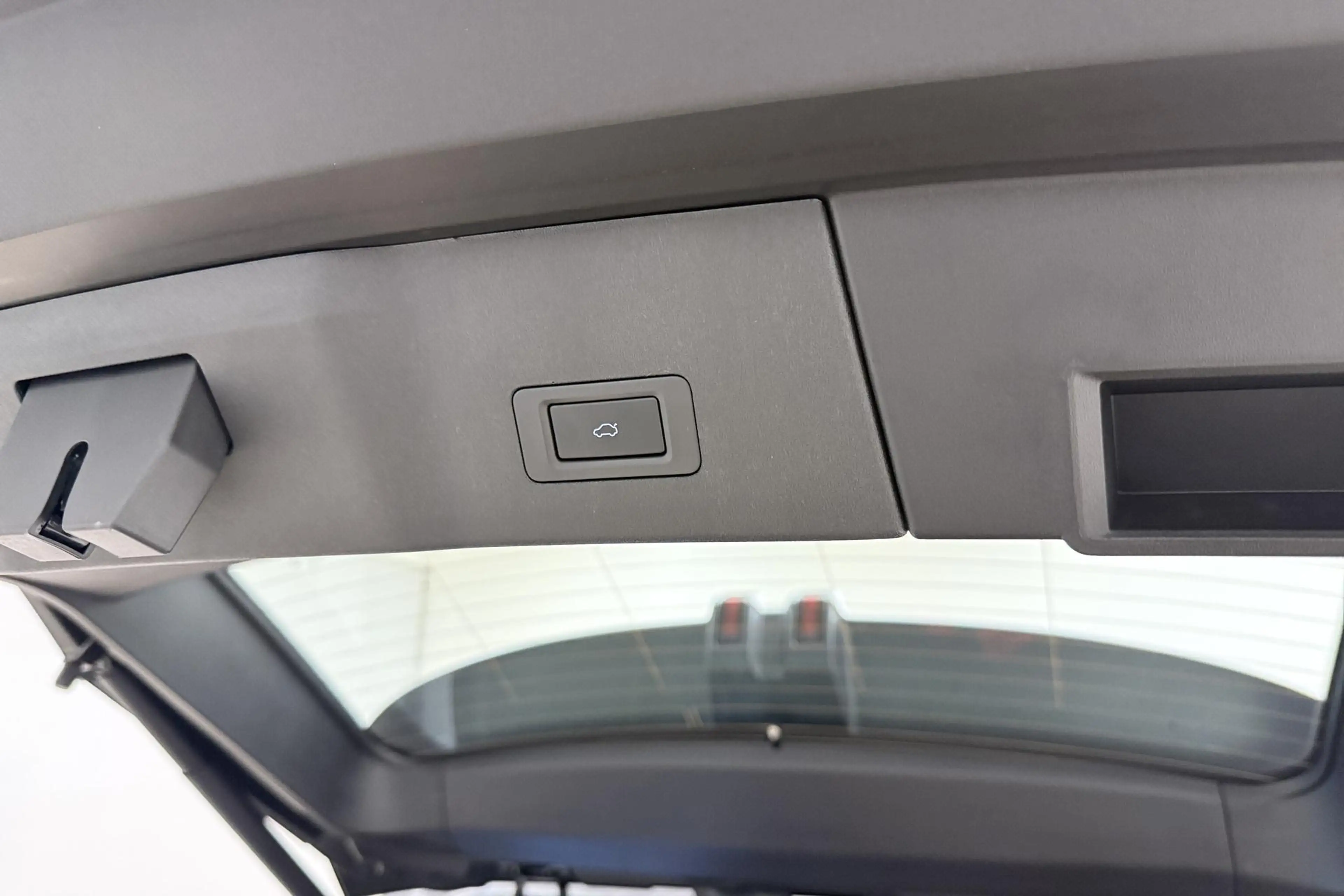 Omoda 9 1.5T-GDi SHS-P Premium 5p Hybride 537 PK Automaat — photo 13
