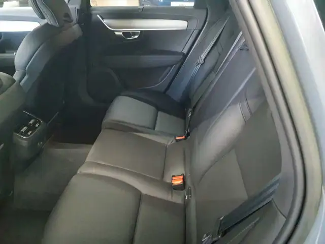 Volvo V90 view 14