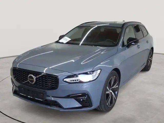 Volvo V90 view 2
