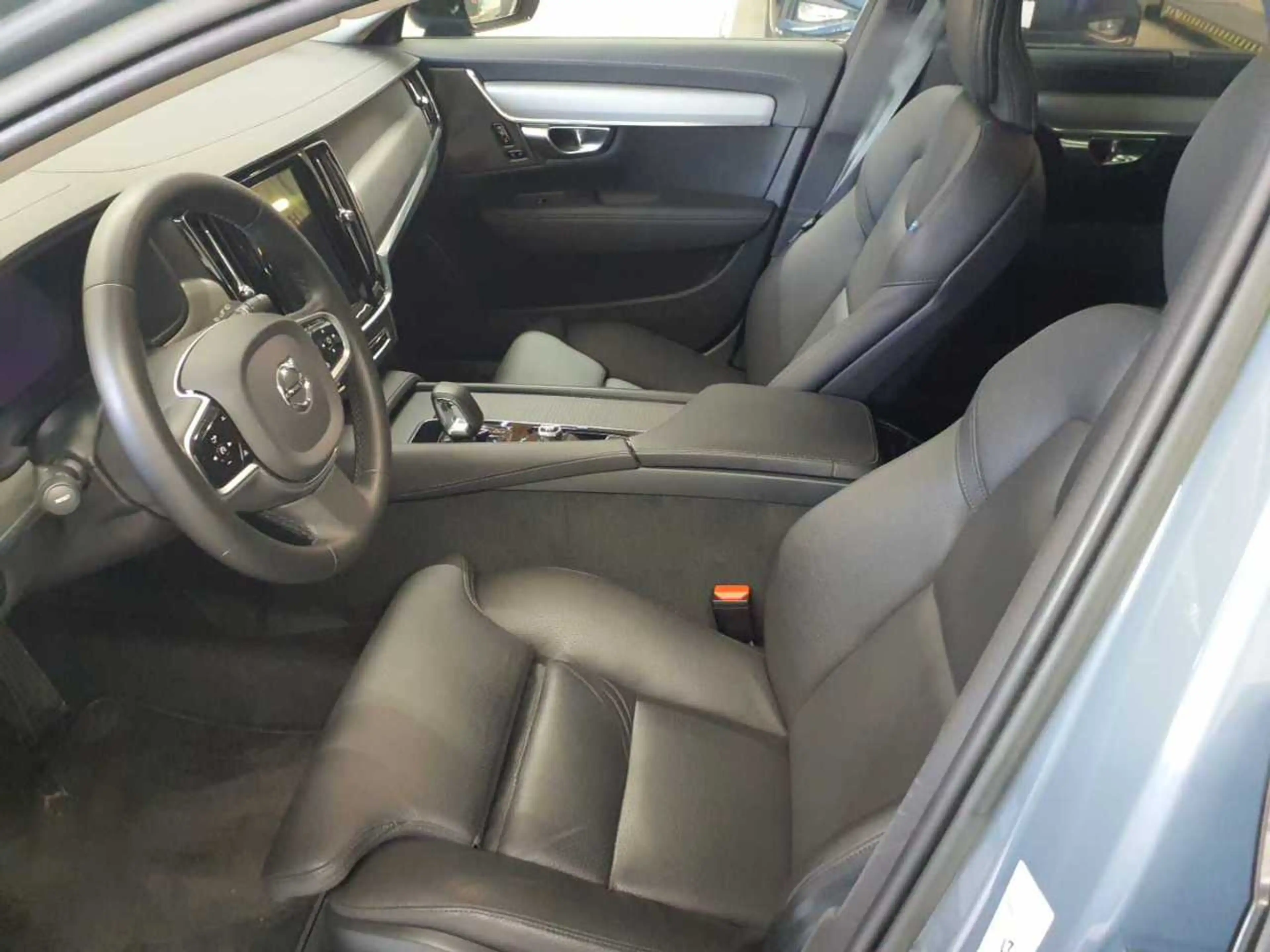 Volvo V90 V90 B4 D Ultimate Dark StandHzg Leder — photo 7