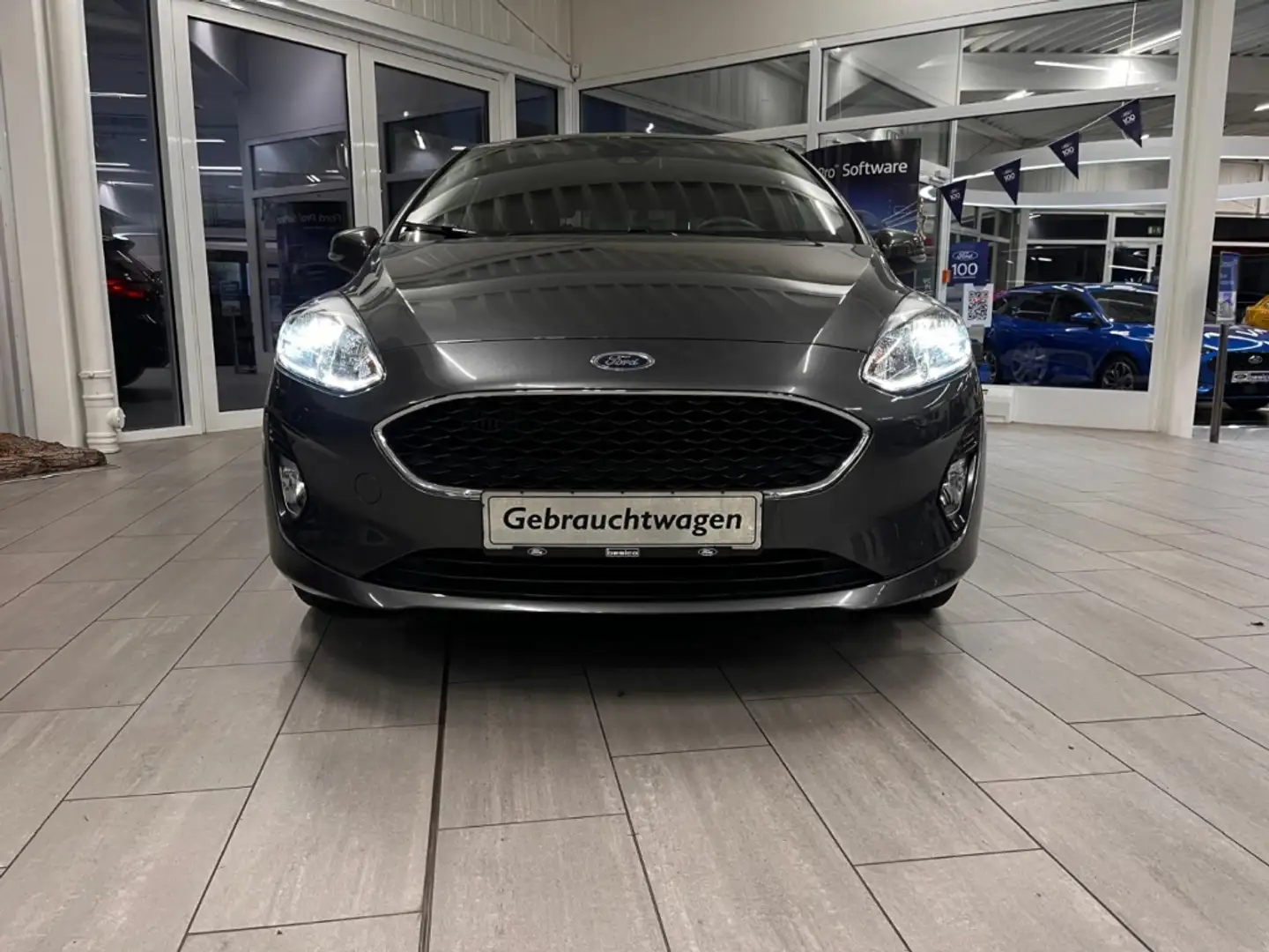 Ford Fiesta Cool & Connect+PDC+DAB+Klima+Tempomat+SHZ+ Grau - 2