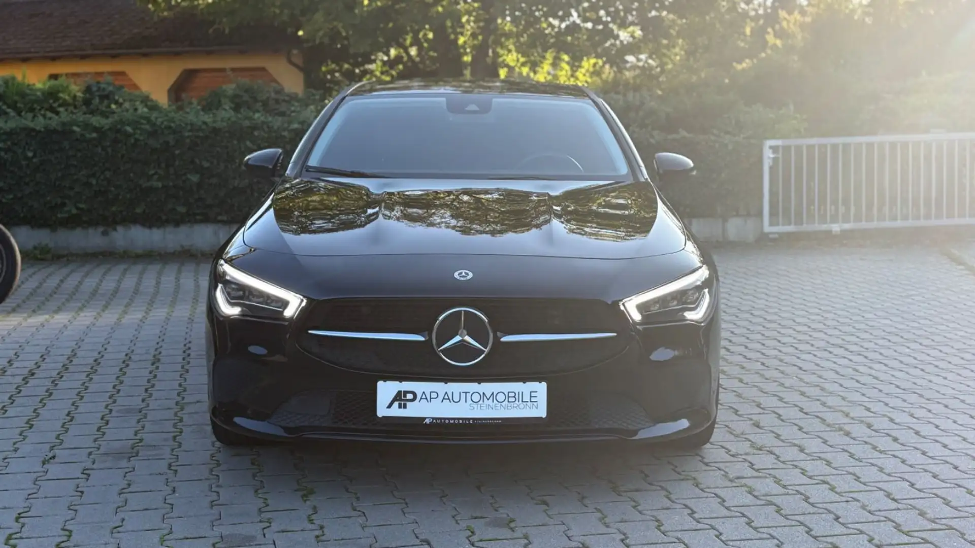 Mercedes-Benz CLA 220 d SB Multibeam/Ambiente/Kamera Noir - 2