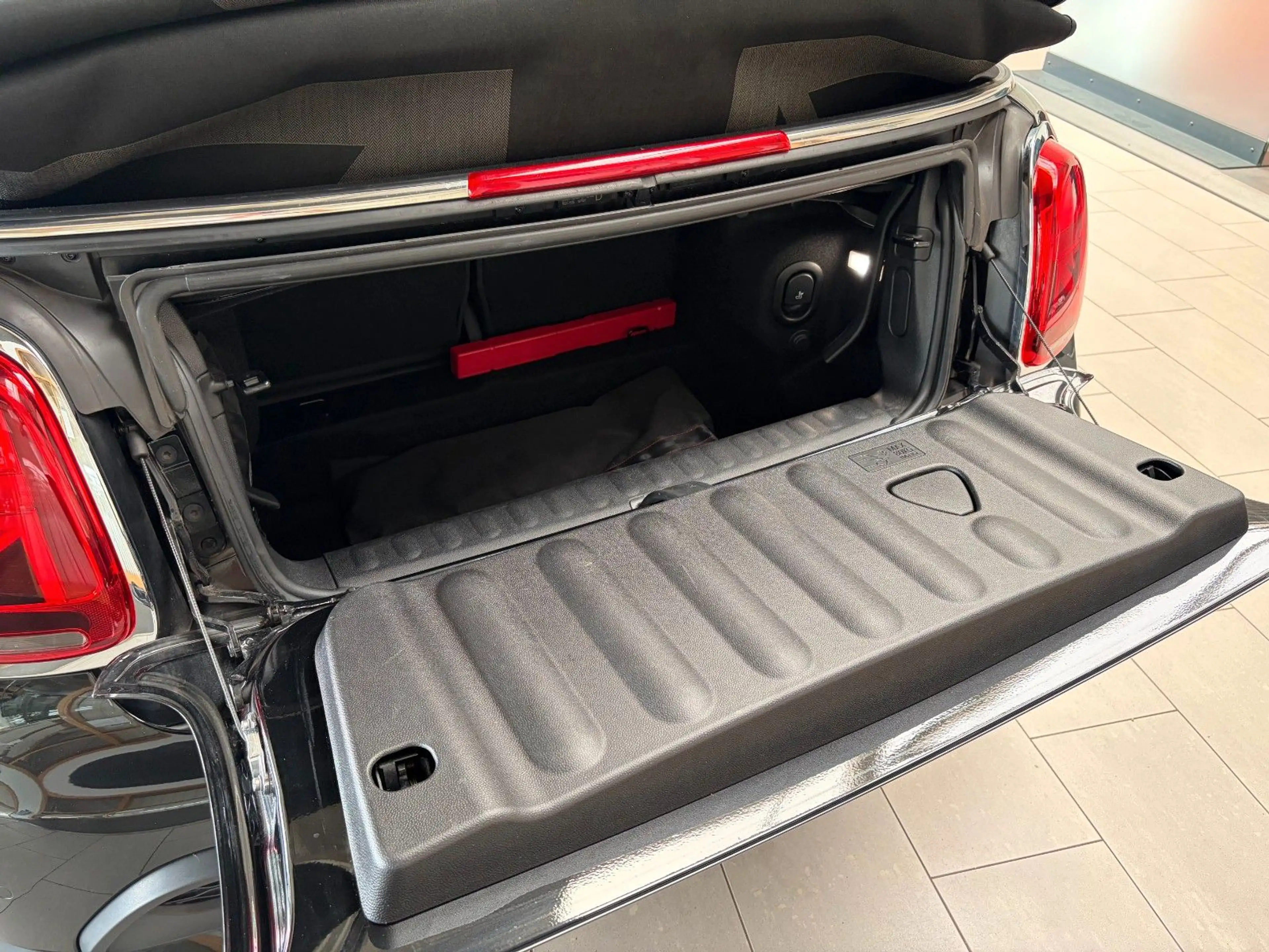 MINI Cooper S Cabrio Classic Trim/H&K/HUD/KAMERA/LED — photo 10