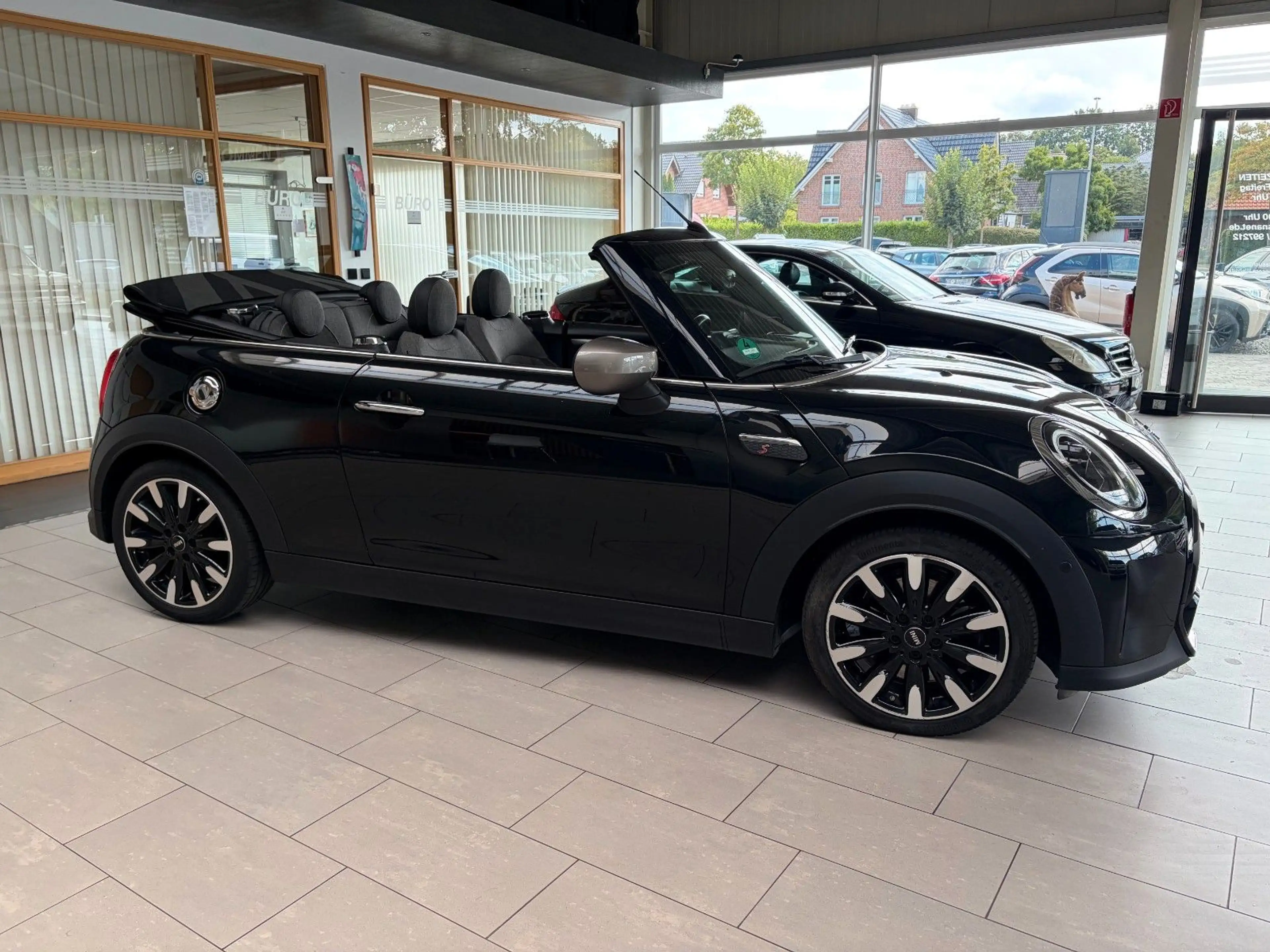 MINI Cooper S Cabrio Classic Trim/H&K/HUD/KAMERA/LED — photo 4