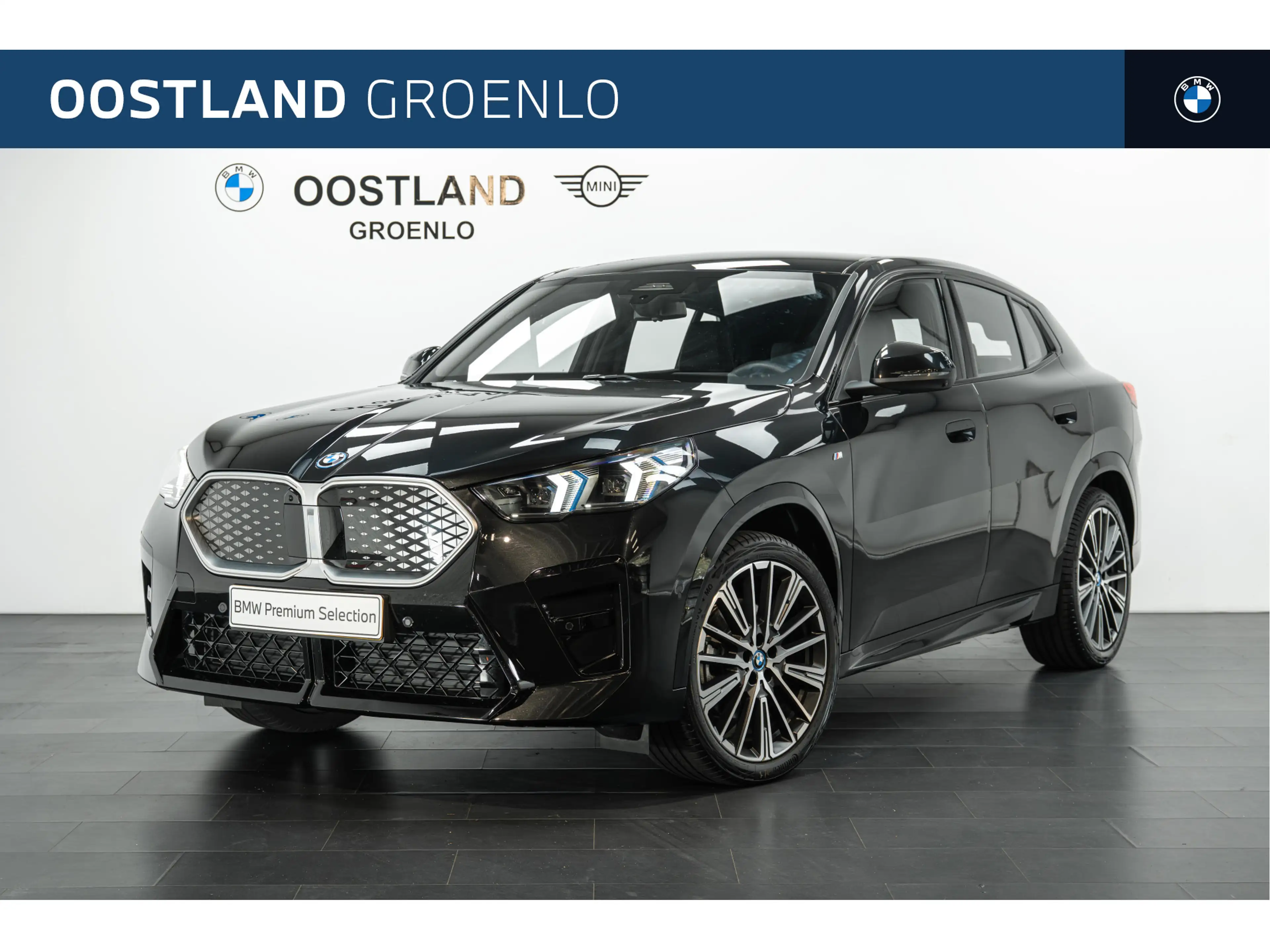 BMW iX2 xDrive30 High Executive M Sport / Sportstoelen / M
