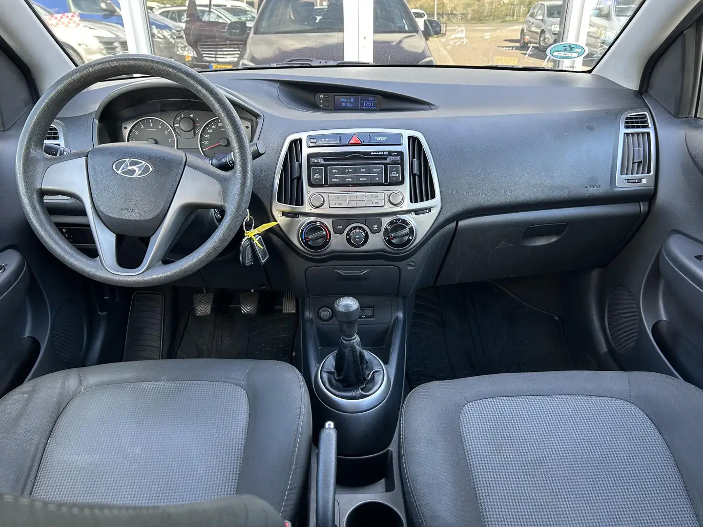 Hyundai i20 1.2i i-Drive |airco|zwarte accenten| Rood - 2