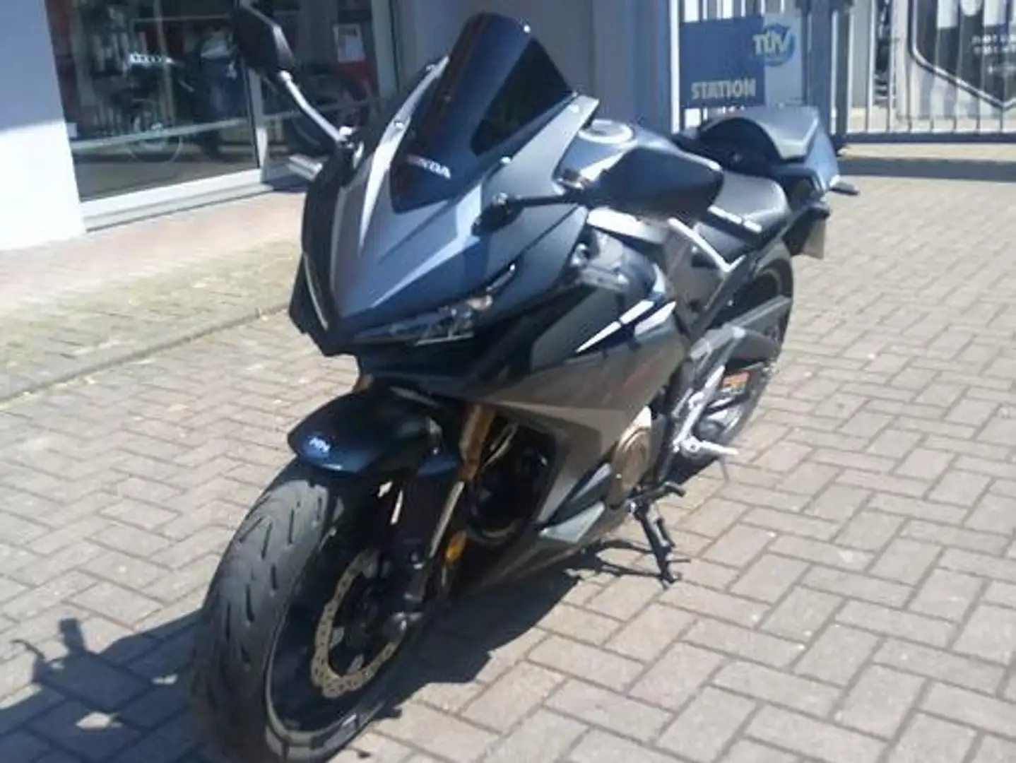 Honda CBR 500 R Negru - 1
