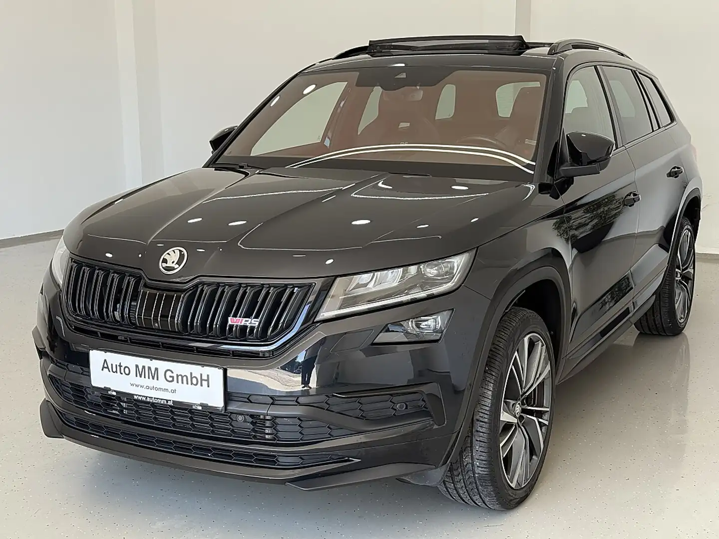 Skoda Kodiaq 2,0 TDI SCR 4x4 RS DSG Schwarz - 2