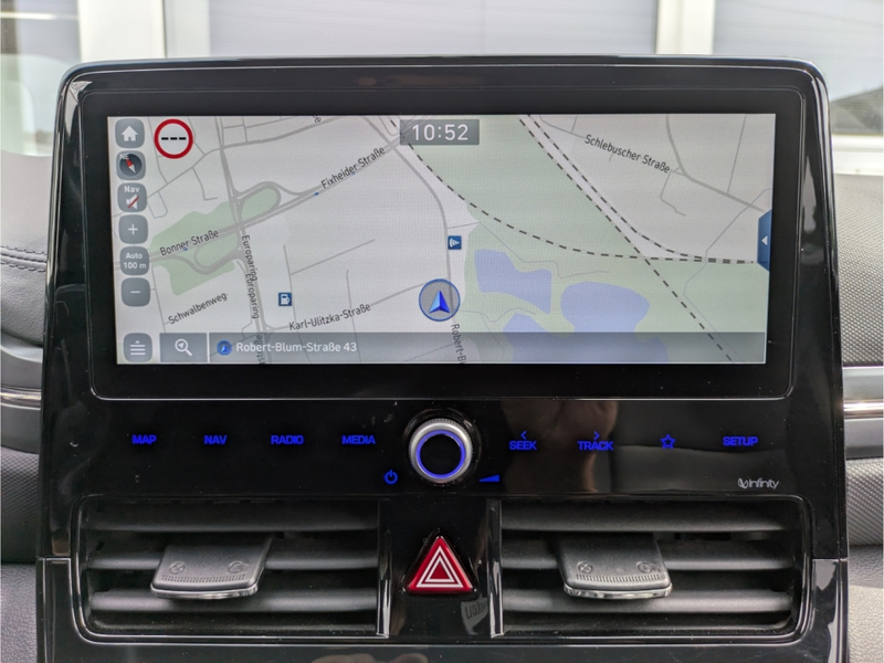 Hyundai IONIQ Prime Plug-In Hybrid Navi Digitales Cockpit Memory — photo 12