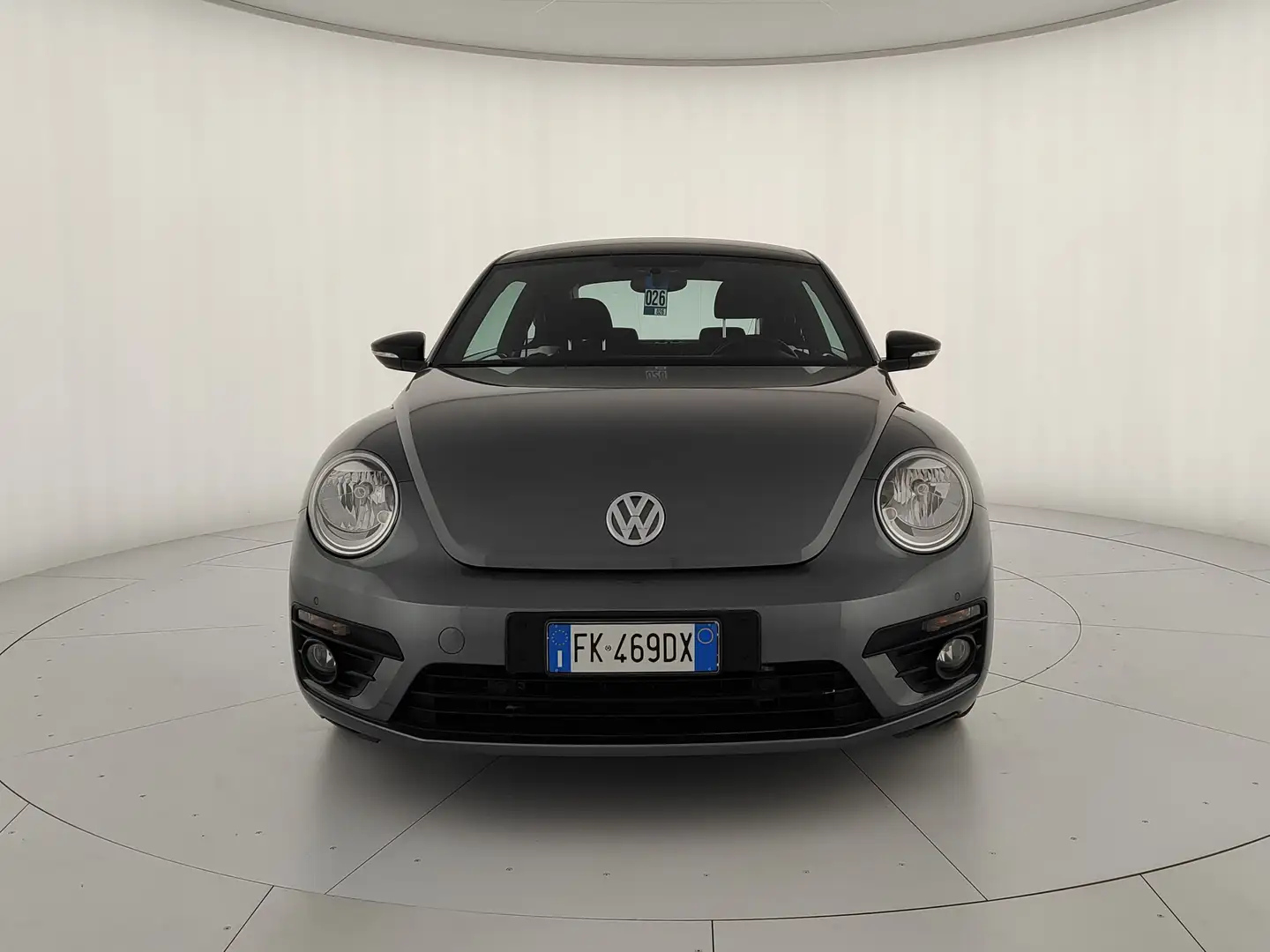 Volkswagen Maggiolino Maggiolino 2017 1.2 tsi Design 105cv Grau - 2