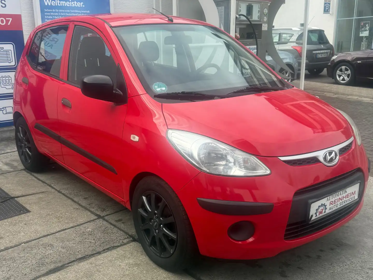 Hyundai i10 i10 1.1 Style 8 Fachbereift Rouge - 2
