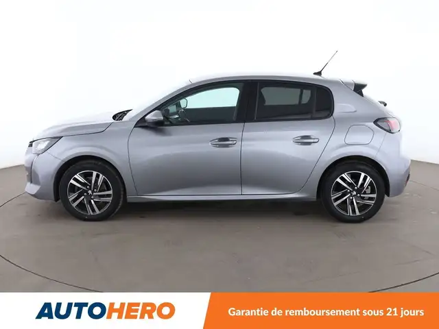 Peugeot 208 view 3