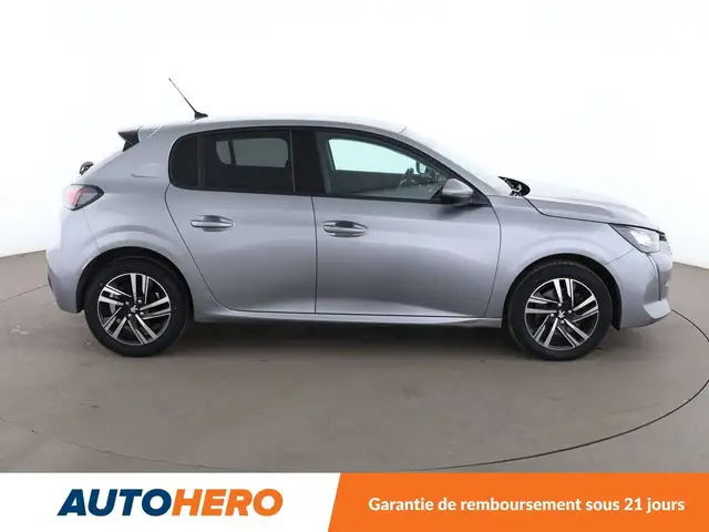 Peugeot 208 view 7