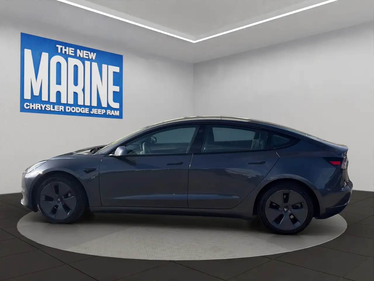 Tesla Model 3 снимка Tesla Model 3