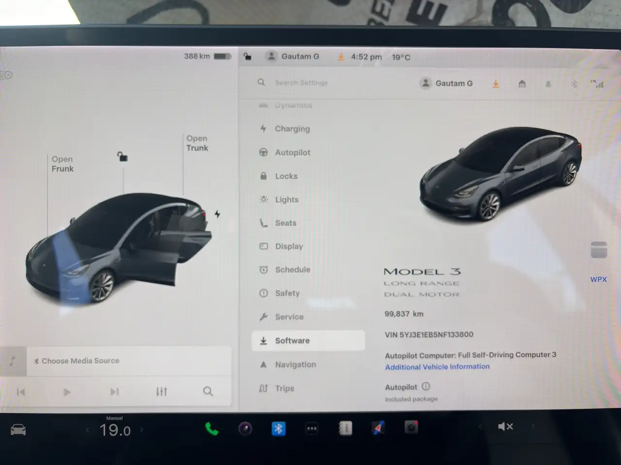 Tesla Model 3 снимка Tesla Model 3