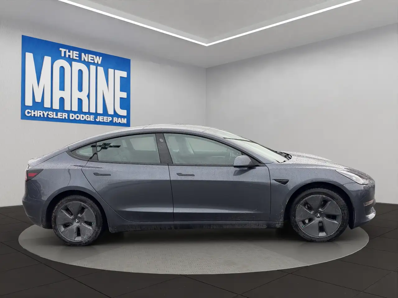 Tesla Model 3 снимка Tesla Model 3