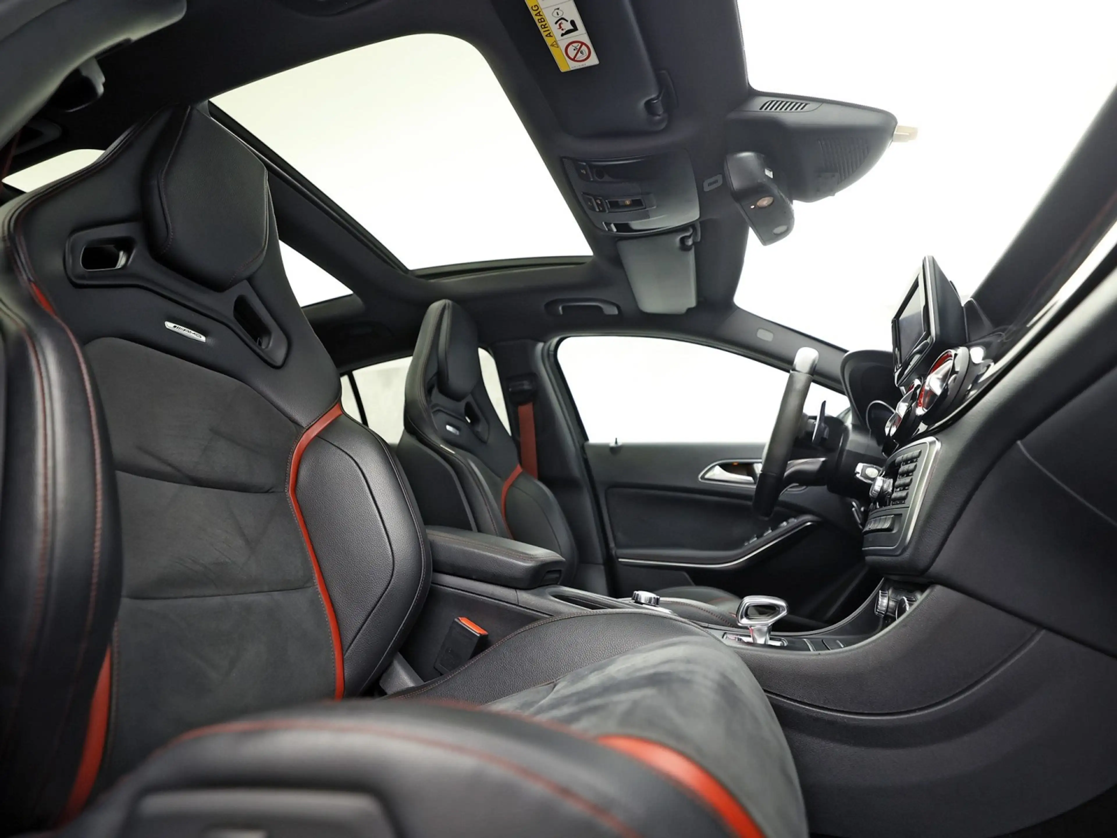 Mercedes-Benz GLA 45 AMG 4MATIC Automaat 360Pk (PANORAMAKDAK, NAVIGATIE, ME — photo 8