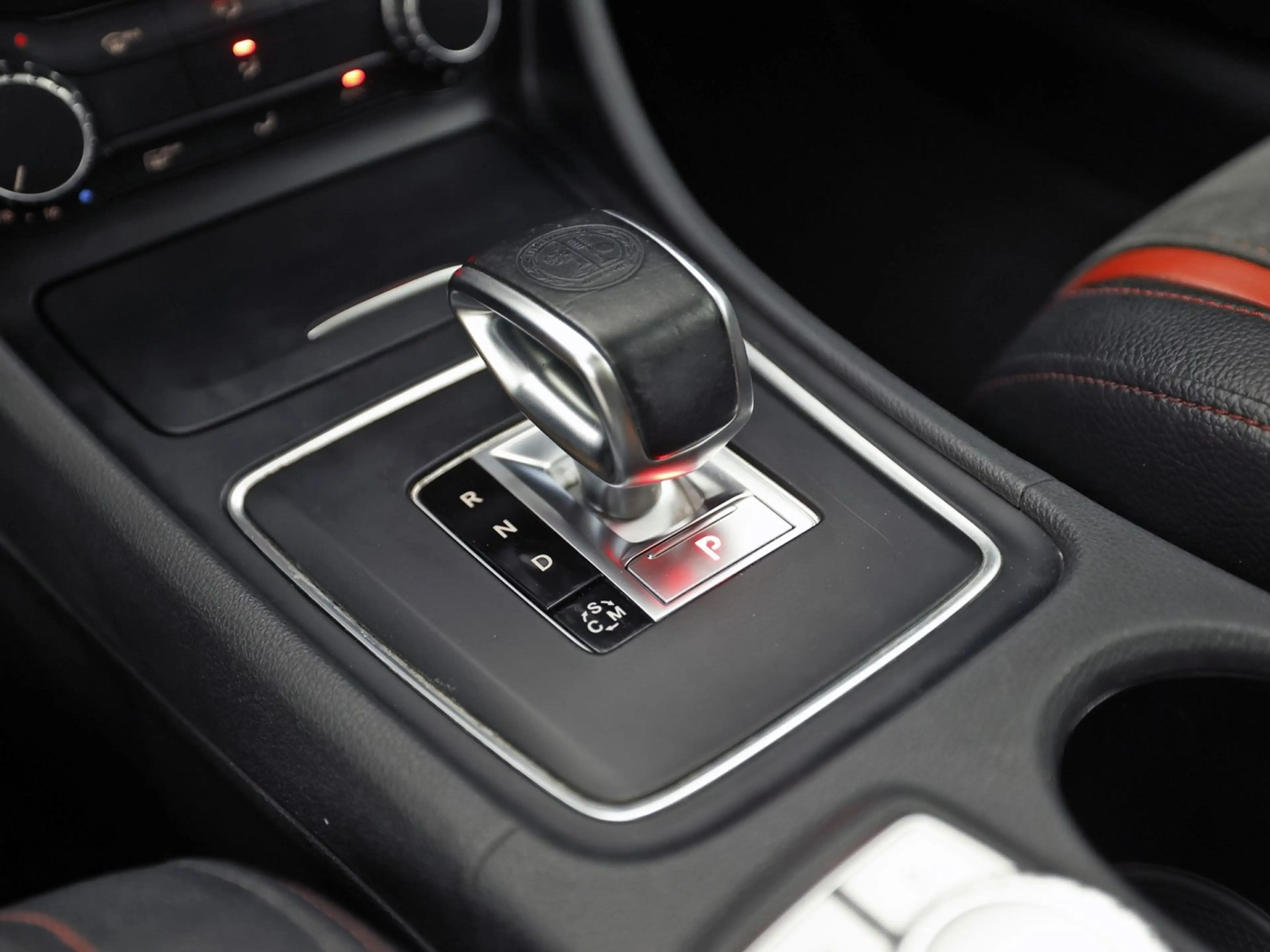 Mercedes-Benz GLA 45 AMG 4MATIC Automaat 360Pk (PANORAMAKDAK, NAVIGATIE, ME — photo 11