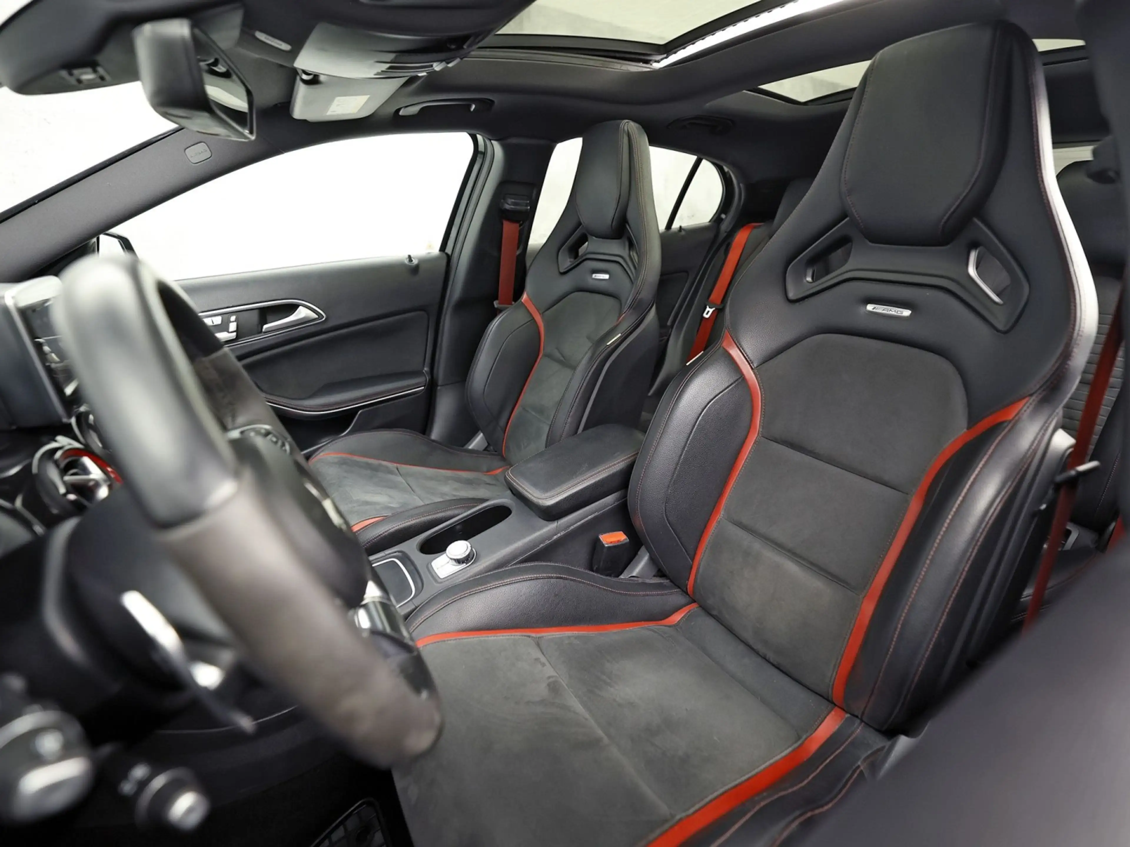 Mercedes-Benz GLA 45 AMG 4MATIC Automaat 360Pk (PANORAMAKDAK, NAVIGATIE, ME — photo 14