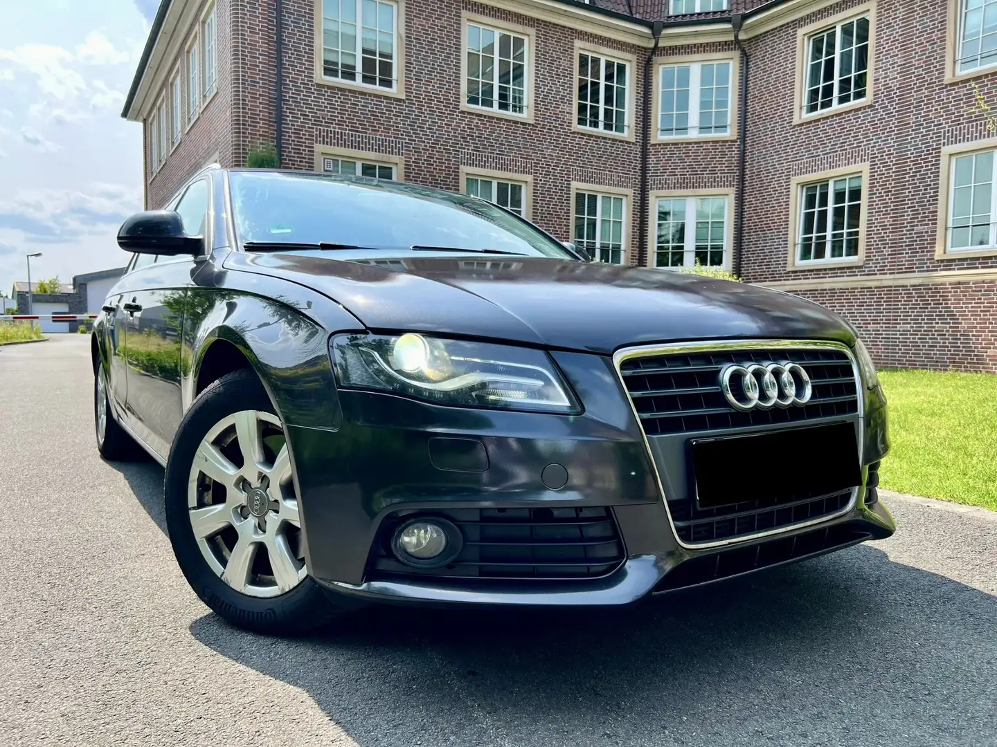 Audi A4 Avant 1.8 TFSI Attraction - 1