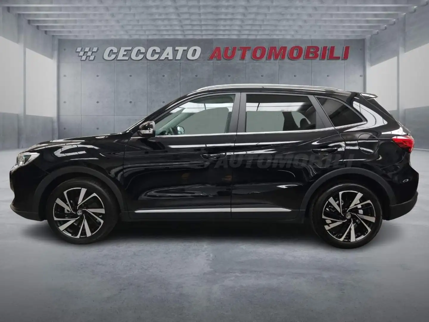 MG ZS ZS 1.5 hybrid+ Luxury auto Schwarz - 2