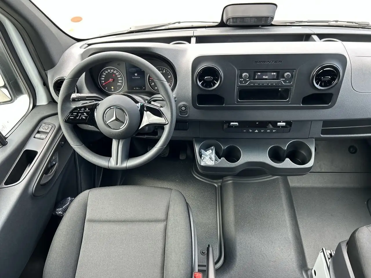 Mercedes-Benz Sprinter снимка Mercedes-Benz Sprinter