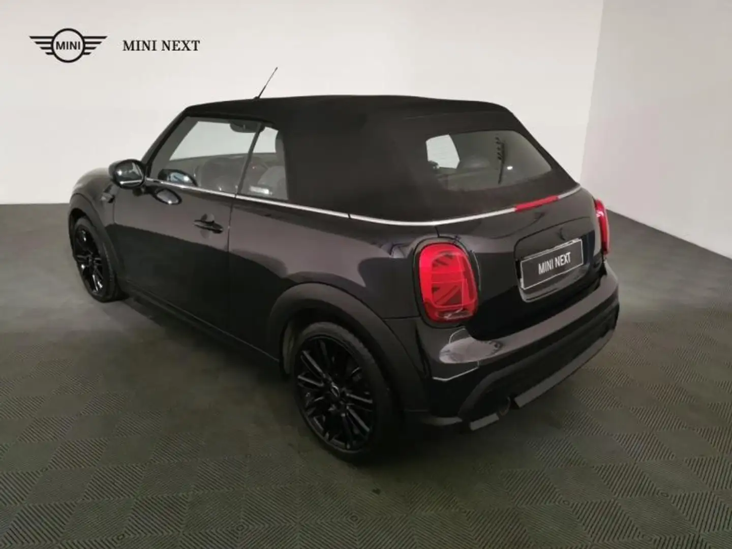 MINI One One 102ch Edition Camden Noir - 2